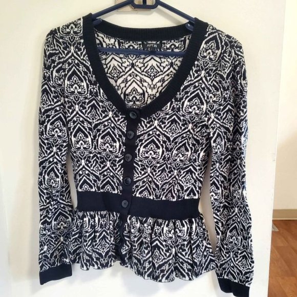 Apt. 9 Sweaters - Apt 9 Black and White Sweater skirt bottom, Med